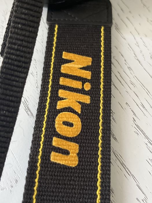 СРОЧНО ПРОДАМ фотоаппарат nikon D7100
