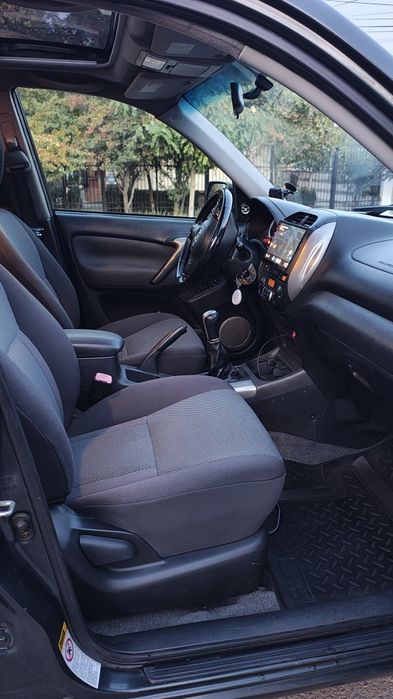 TOYOTA RAV4 2004 — imagine 4