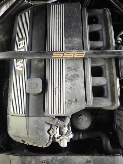 Двигател M54B30 с лек маховик