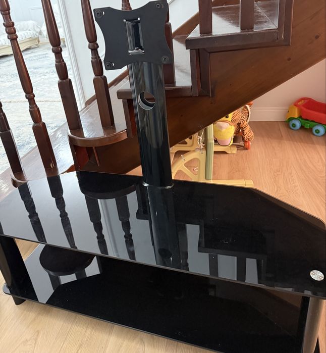 Подставка под телевизор