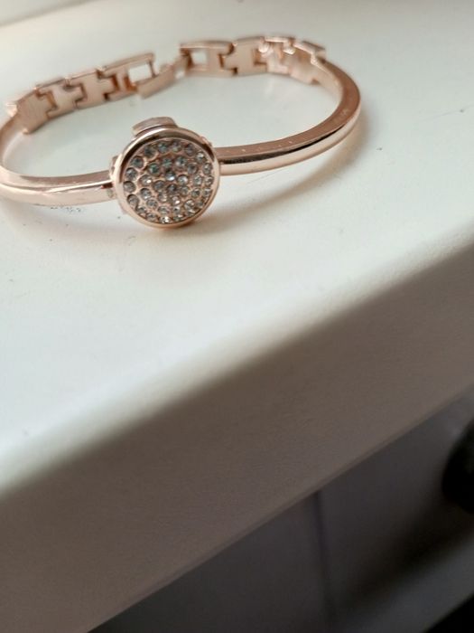 Продам браслеты бижутерия