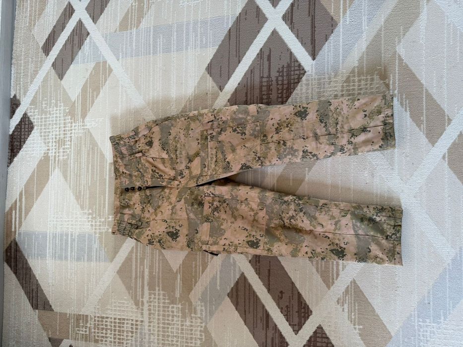 Продам бушлат со штанами размер 48