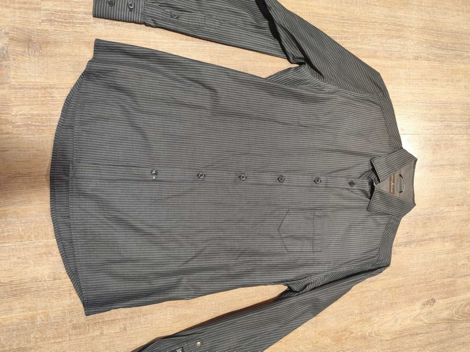 мъжка риза на Guess