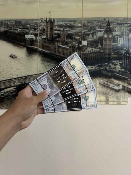 Suvenir pullar bayram uchun Купюра Сувенир Валюта 100 доллар.