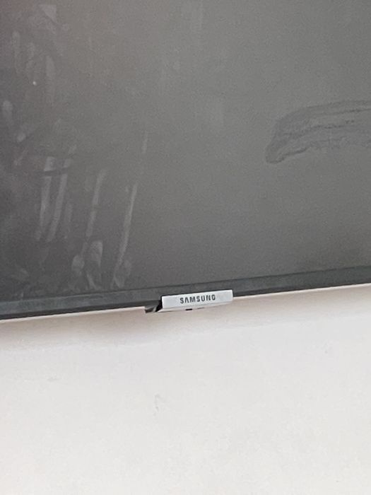 Продам на запчасти телевизор