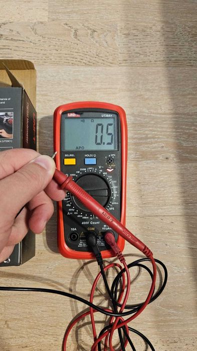 Vand Multimetru Digital UNIT-T / UT39A+