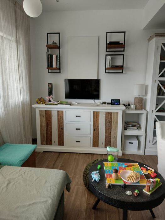 Vând puzzle poliță Mobexpert