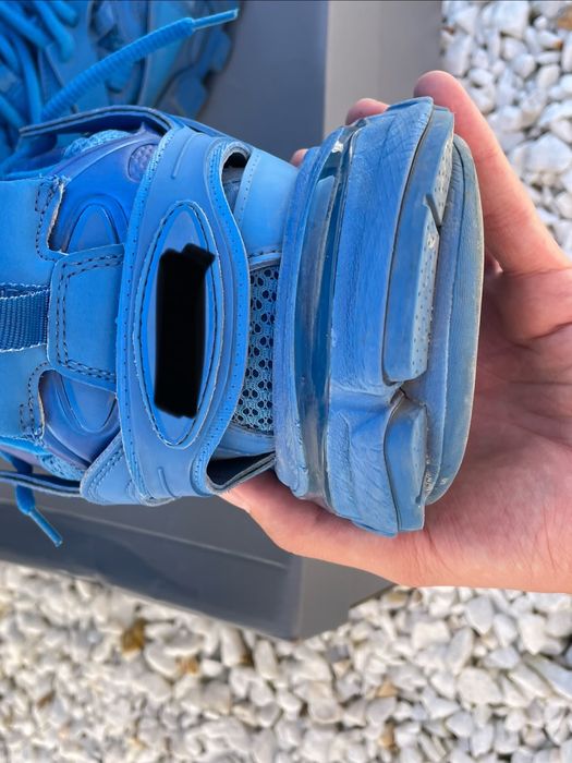 Balenciaga track cu defect!!