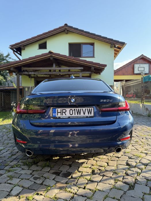 BMW Seria 3 2021 — imagine 4