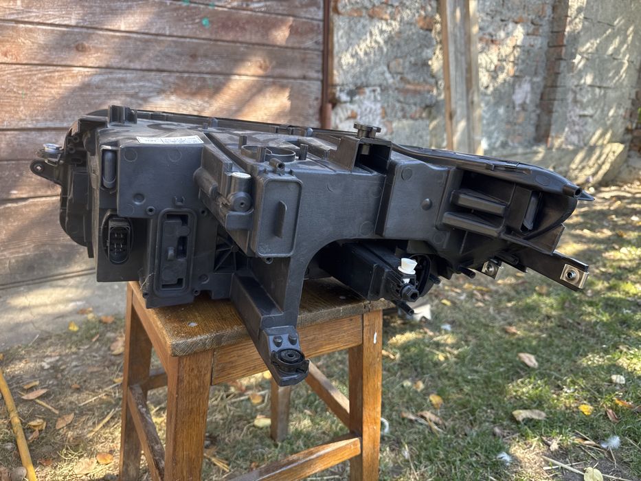 Far dreapta VW Tiguan 2021-2025 5NB941036G