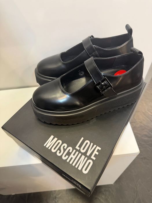 Обувки естествена кожа Love Moschino