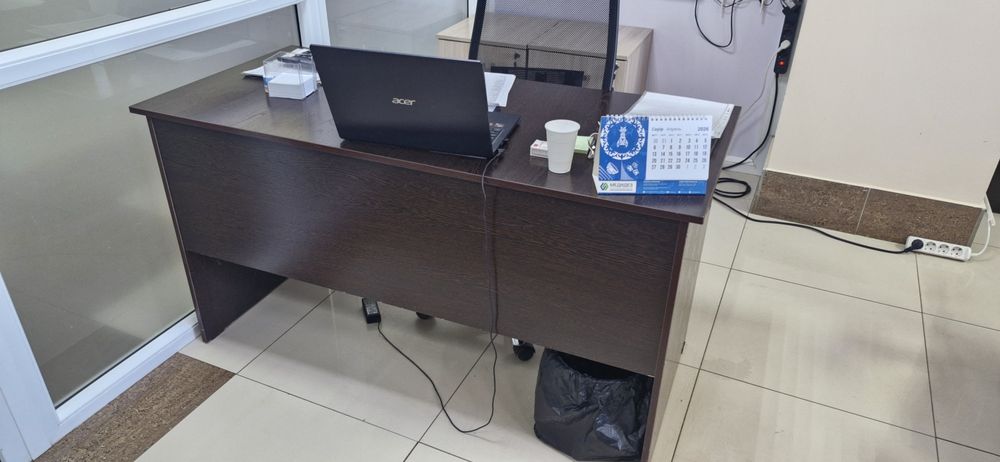 Б/у офисная мебель