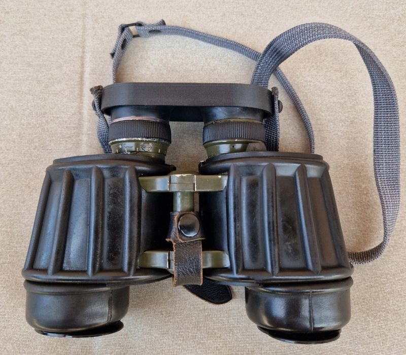 Binoclu militar german Zeiss DF 7x40 NVA