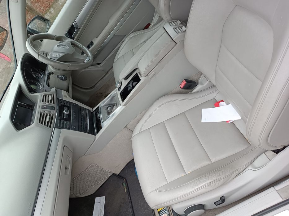 Dezmembrez Mercedes E CLASS W212 COUPE manual