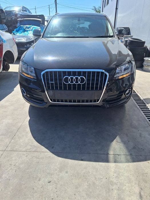 Dezmembrez AUDI Q5 2.0 DIESEL MANUAL 2014