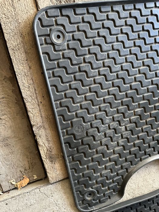 Передние два полика на бмв Е34