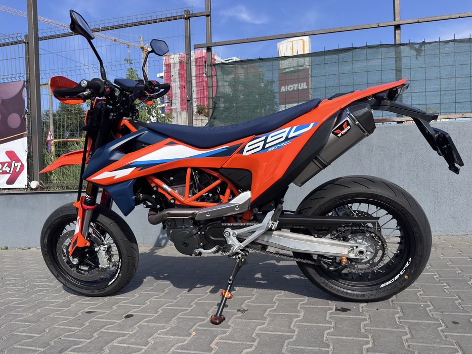 KTM 690 SMCR 2024