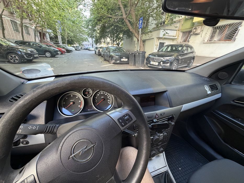 VÂND Opel Astra H, 1,9 CDTI
