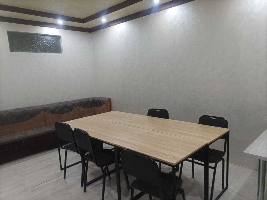 Аренда Подвальная помещение под офис ремонт отличный потолок 3.2 метр