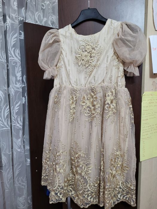 Rochie eleganta  crem  8-9 ani