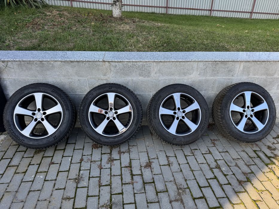 Roți complete de iarnă Bridgestone 225/60/R17