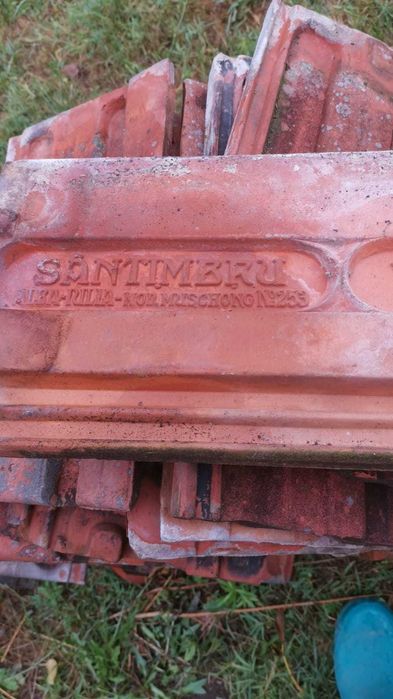 Vând țiglă originală Sântimbru  - Doar 1 leu Bucata