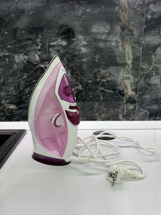 Fier de calcat Philips