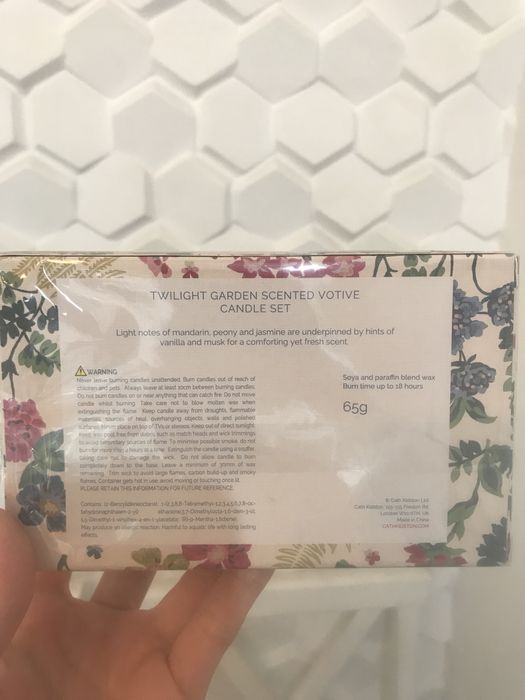 Ароматизированные свечи Cath Kidston. Отличный подарок.