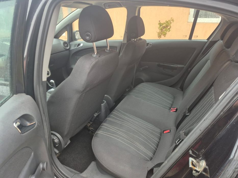 Opel corsa D cutie automata