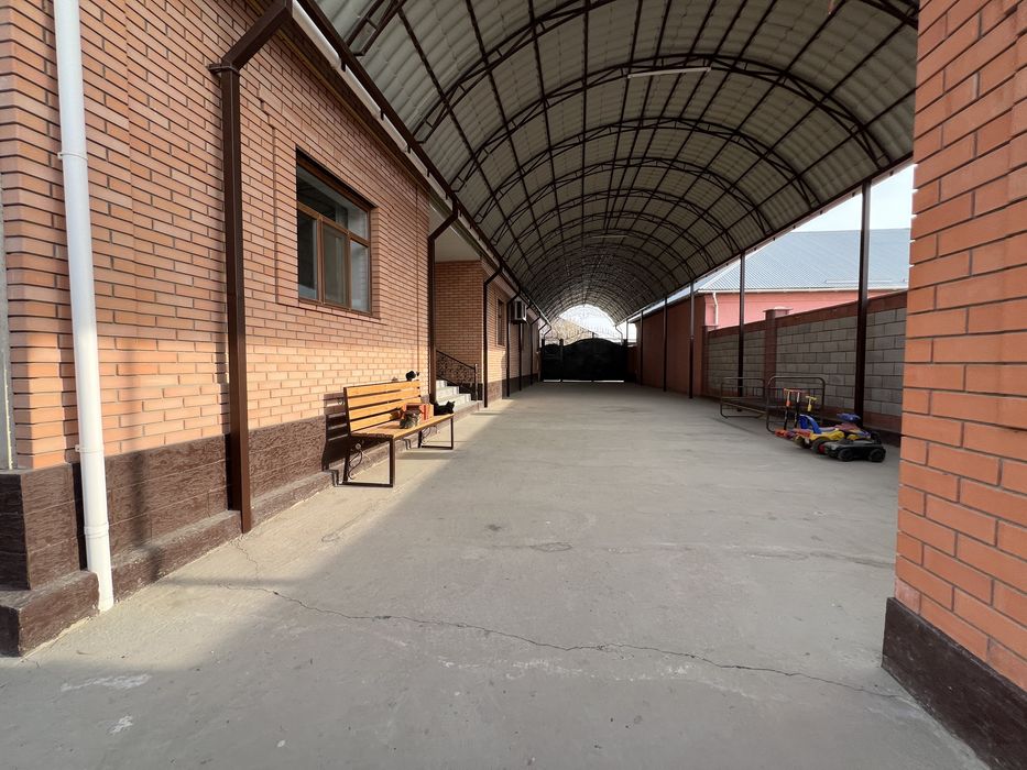 6 бөлмелі үлкен жер үй сатылады