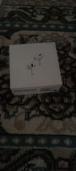 AIRPODS Pro 2 apple