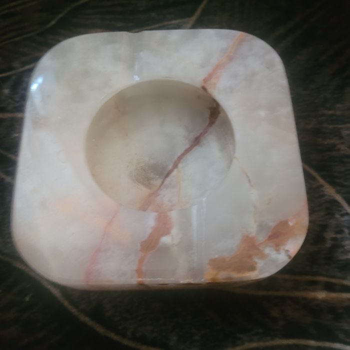 Яице и пепелник оникс   Дамска  гривна от кост