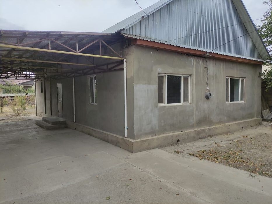 Продается дом в хорошем районе