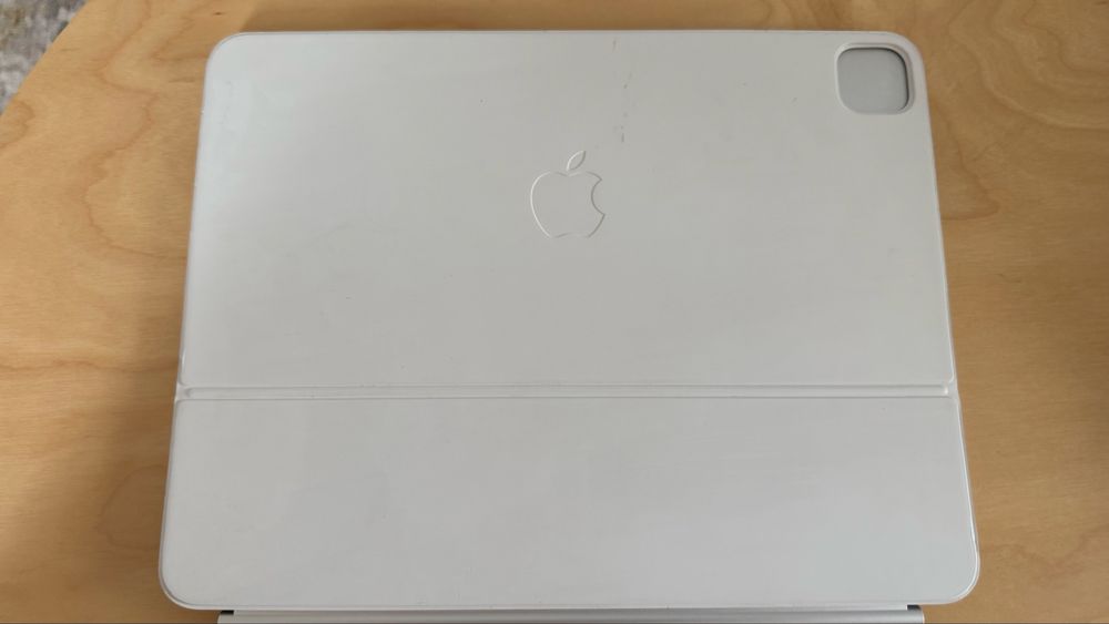 Magic Keyboard Ipad 13 inch M4