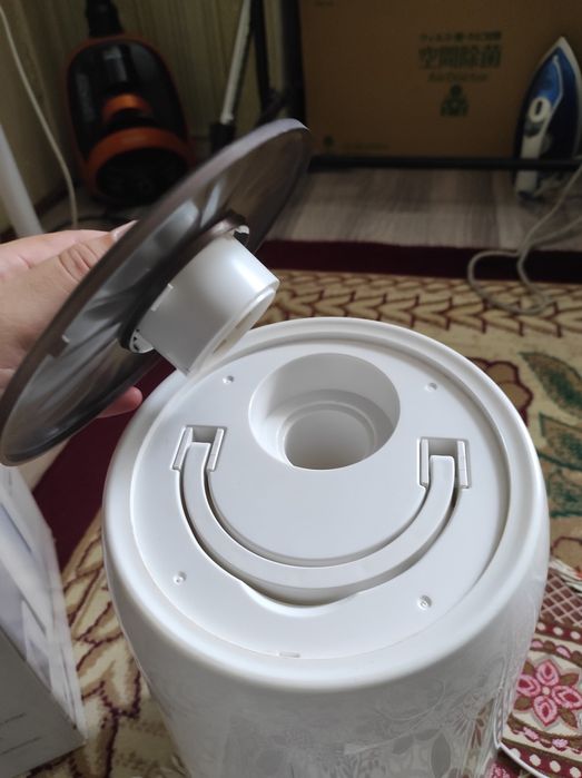 Продам увлажнитель воздуха.