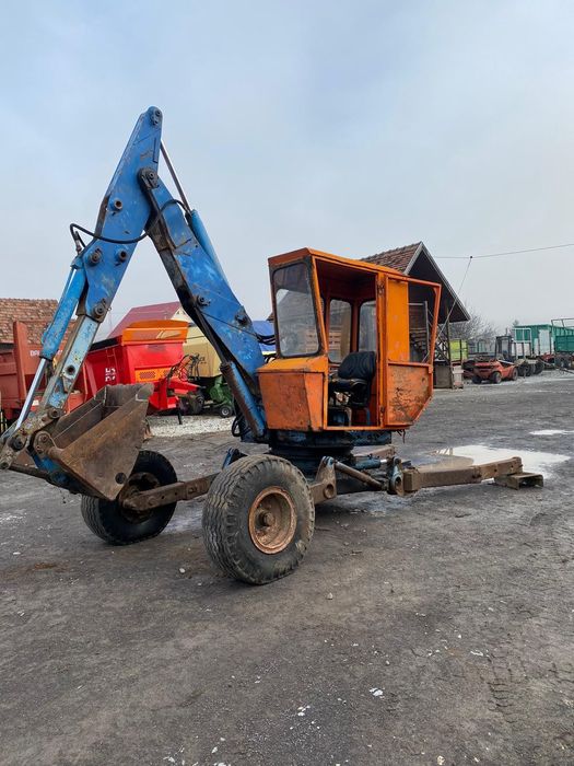 Excavator Kamo stare buna