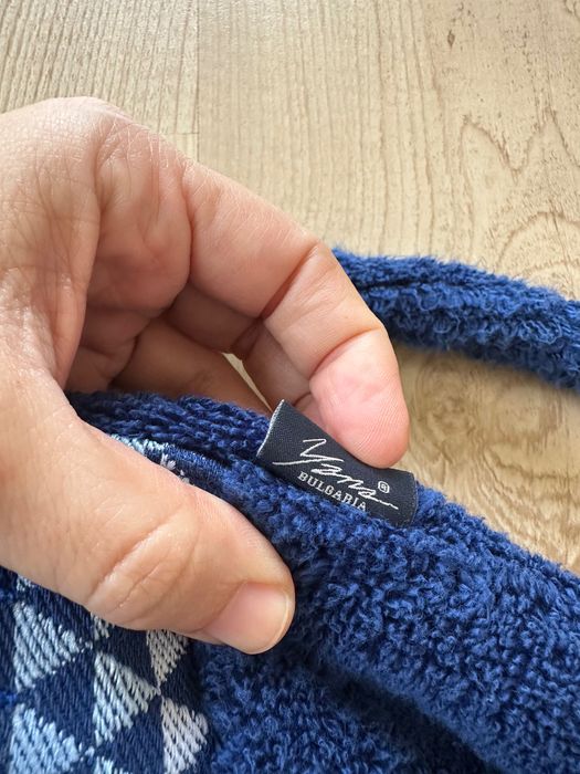 Халат за момче 158см. Високо качество.