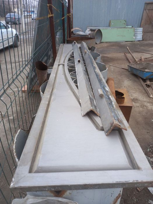 Сотилади.Темир ДАРВОЗА.Нархи 4 млн 200 Минг сум