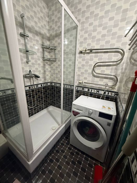 Продается своя квартира. Хамза.