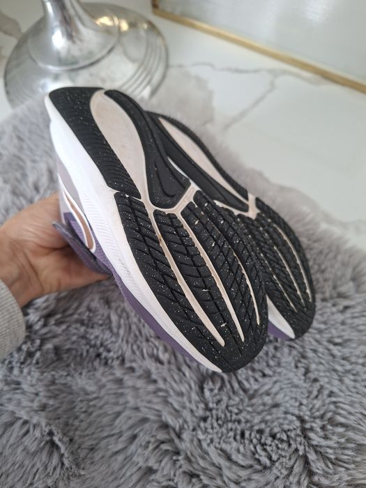 Adidasi Nike fete 29.5