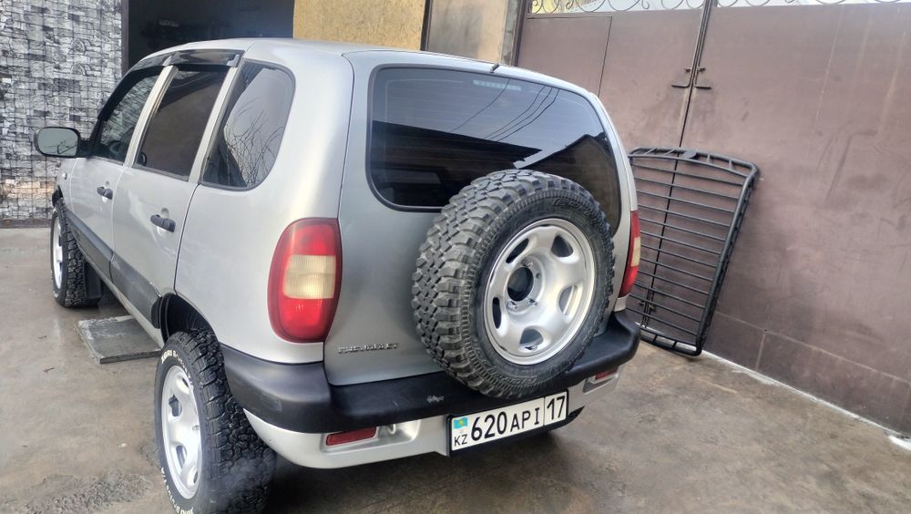 Нива Шевроле нива