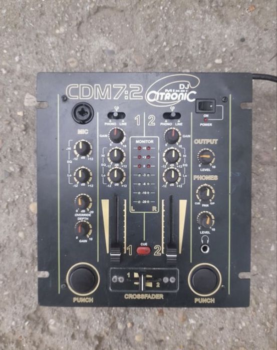 Ibiza 7744 / Skytec STM 3004 Skytek / Citronic CDM 7:2