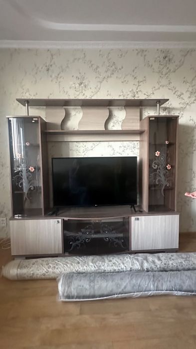 Продам стенку для гостиной