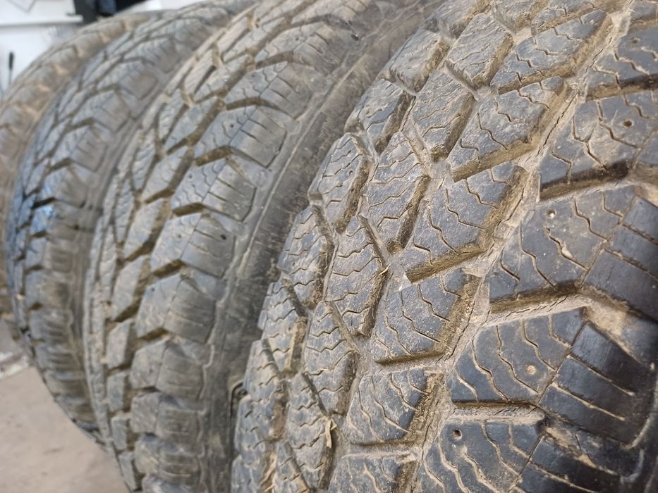 Шины 195/70 R15 Grip комплект.