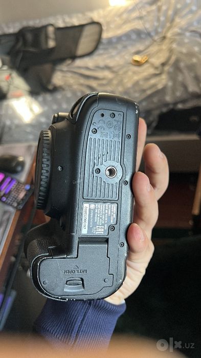 Canon 5D Mark IV 2ta batareka Zaryadchil Shtati 64GB Felshka Karobka