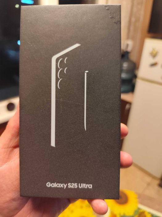 Спешно Samsung s25 ultra 512 GB