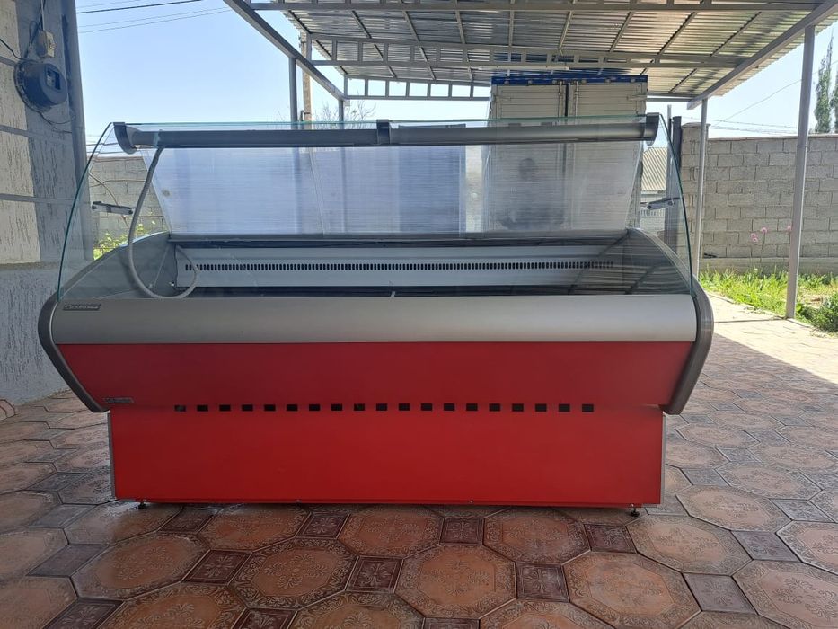 Витренный холодильник