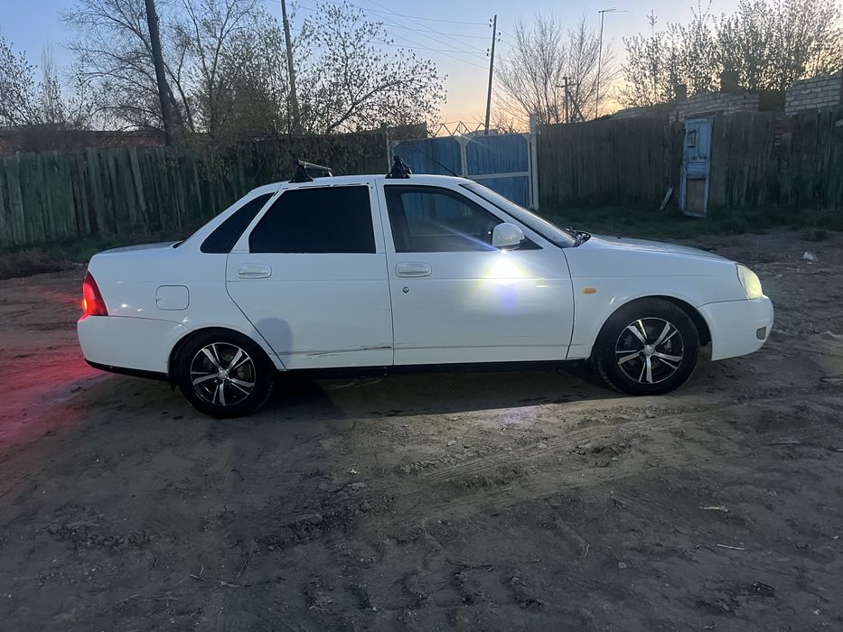 Продам Приора 1 2013