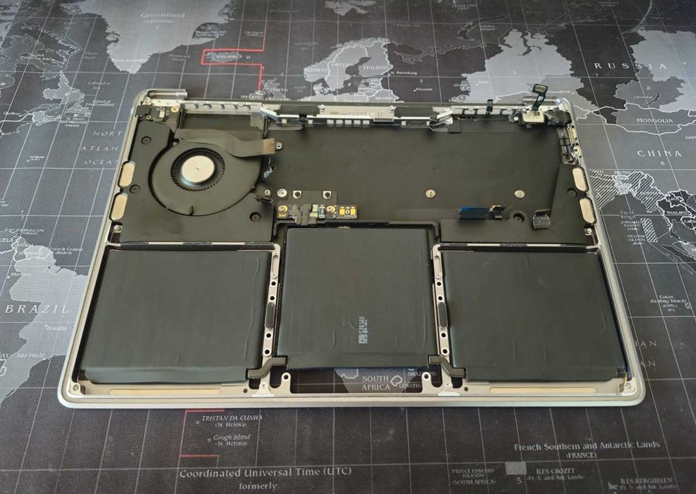 Ansamblu Complet TOPCASE +Tastatura Apple MacBook  A2338 13 PRO 2020