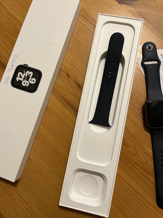Apple Watch SE 44mm